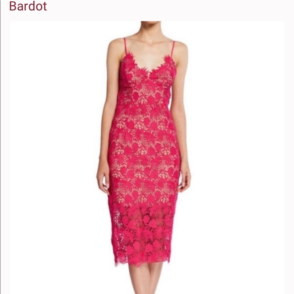 Bardot Tayla Lace Scalloped Midi Dress